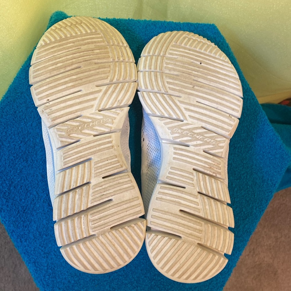 Women’s Sketchers Size 7 - Memory Foam Slide-On S… - image 2